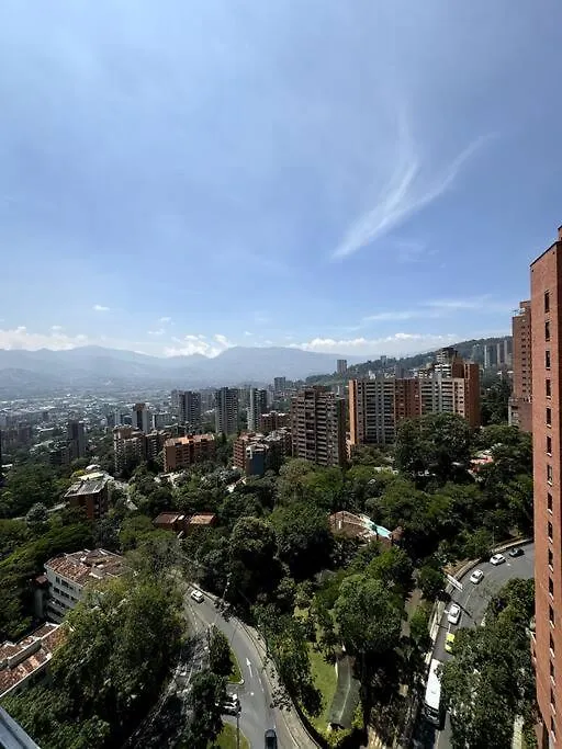 El Tesoro Apto In Poblado Medellin